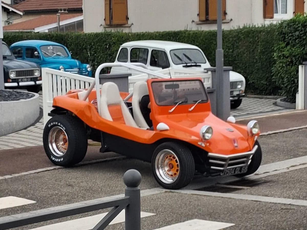 Willys M606