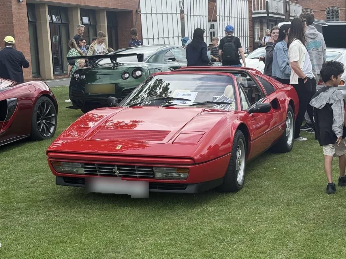 Ferrari 328